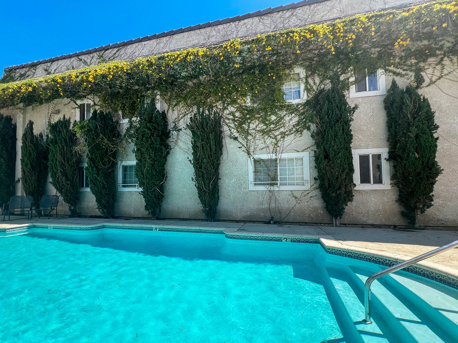 Pinecrest Apartments